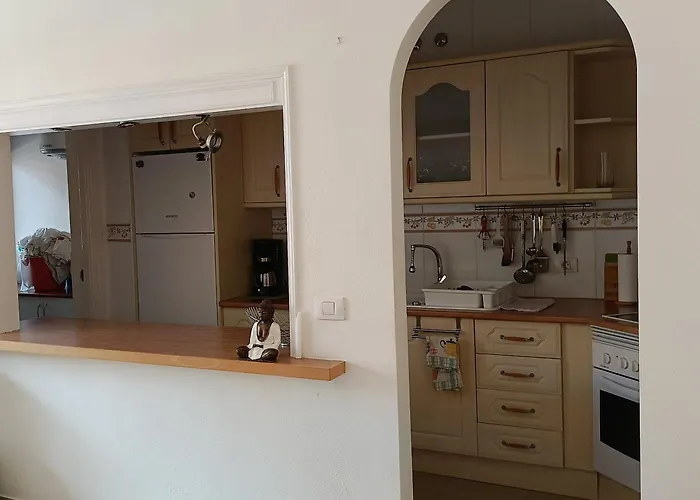 Yellow Mountain In Paradise Apartamento