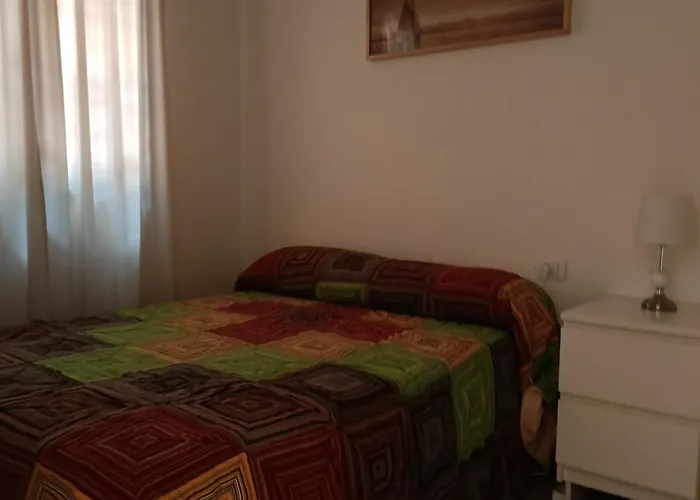 Yellow Mountain In Paradise Apartmán